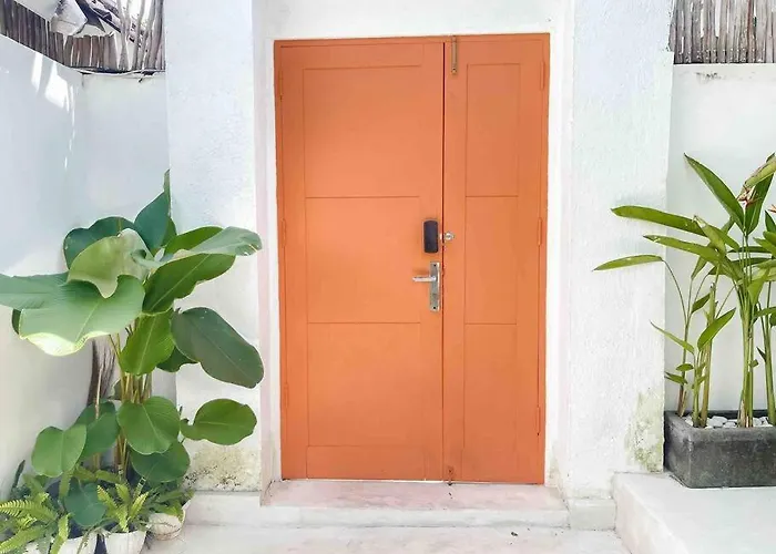 Renovated 2bd Oasis With Pool - Casaera In Main Hub *