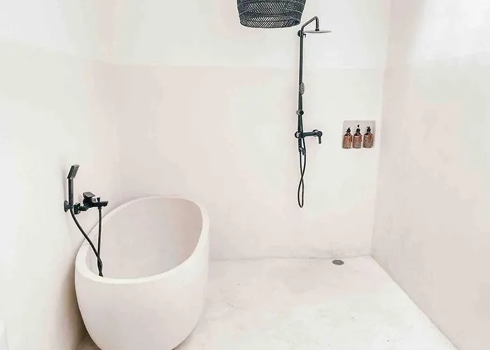فيلة Renovated 2bd Oasis With Pool - Casaera In Main Hub سمينياك
